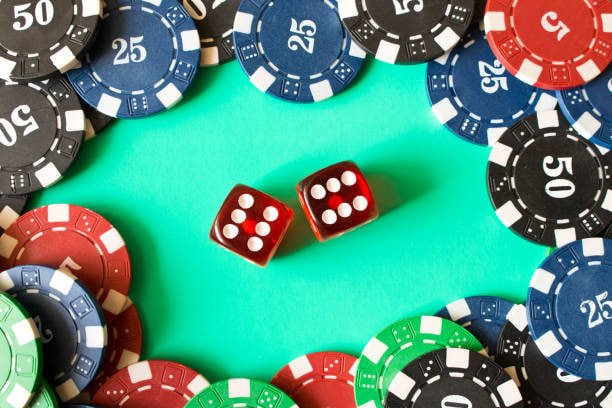Filipino players enjoying mobile gaming and sports betting on 32 ph